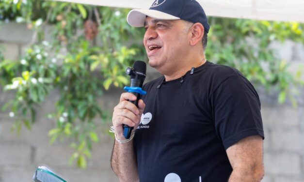 ‘Alcaldía al Barrio’ llegó por primera vez a Colinas del Río, así lo pidió el alcalde Pinedo