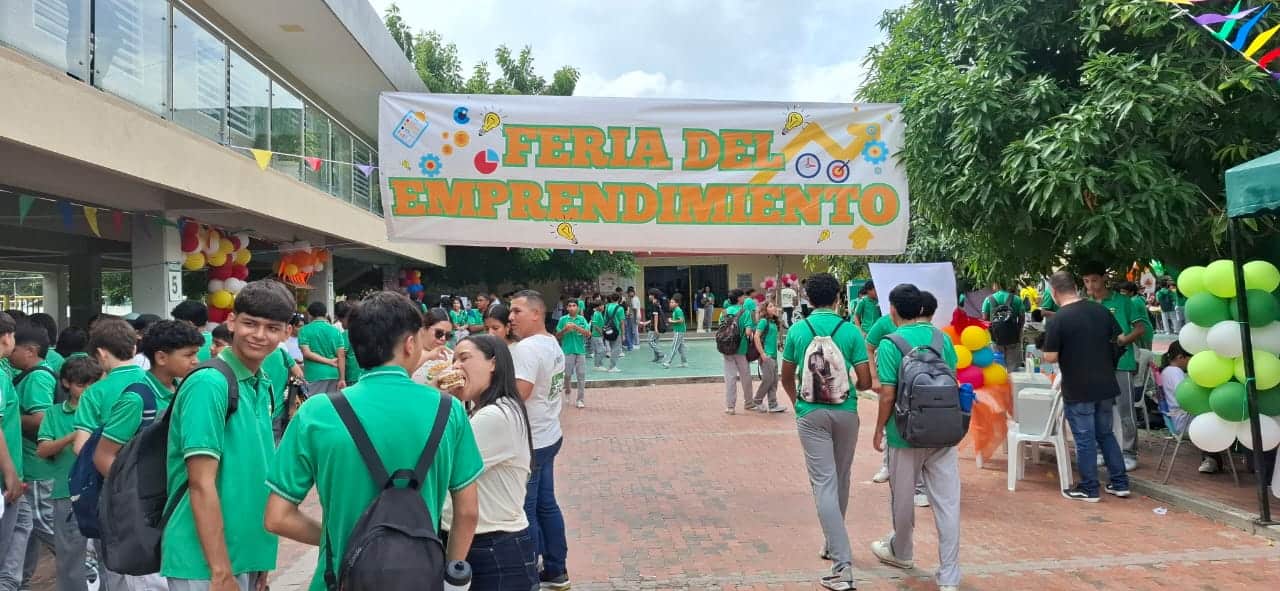 Ciudadela Educativa COOEDUMAG, celebró El Día del Emprendimiento y las Expresiones Artistas