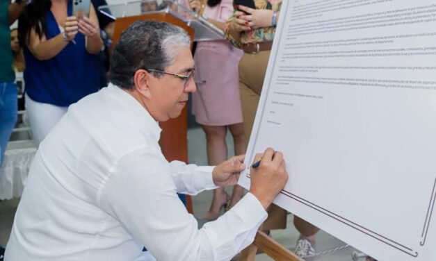 Rafael Noya se anuncia como el candidato de todas las vertientes políticas