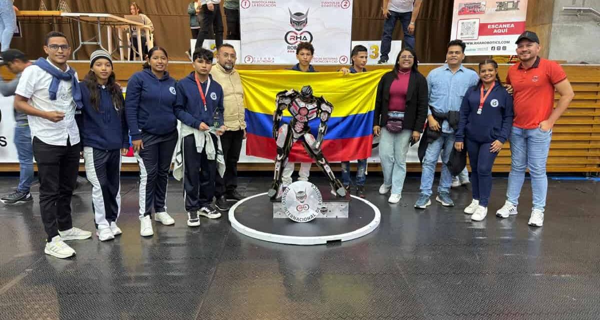 De Sitionuevo los estudiantes que subieron al pódium en el RHA Robotics de Bogotá