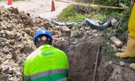AQUALIA  avanzó en la reparación de tubería matriz que afectaba el suministro de agua en los barrios San José y Porvenir