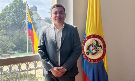 A las Atípicas llega la publicidad oscura y otra vez aparece el nombre de Celso Tete involucrado
