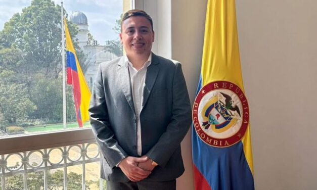 A las Atípicas llega la publicidad oscura y otra vez aparece el nombre de Celso Tete involucrado