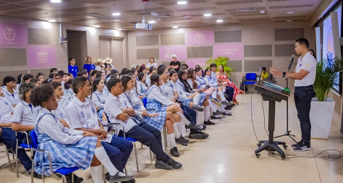 Facultad de Ciencias Empresariales y Económicas celebró con éxito su II Feria Académica