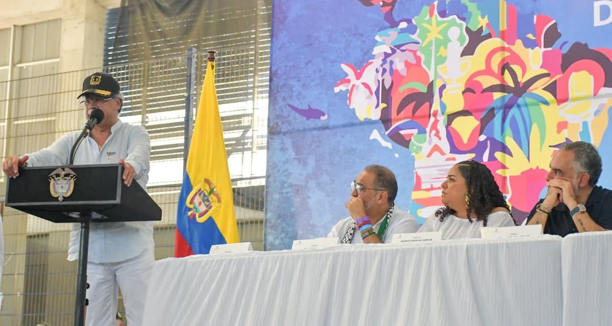 Gobernadora (e) Ingris Padilla acompañó al presidente Gustavo Petro en la instalación de la III Cumbre Social de la CELAC-UE