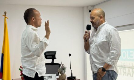 Jorge Manosalva recibe la confianza del Concejo samario, repite como secretario