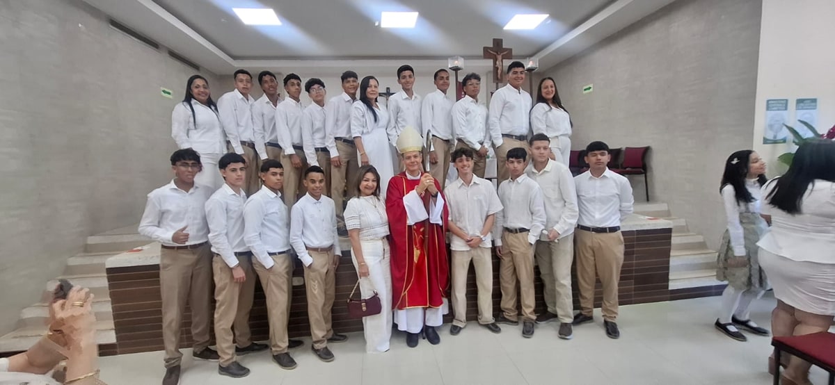 “La mejor herencia es la FE, lleven siempre a Jesús en su corazón”: Monseñor Bacci a estudiantes de C E COOEDUMAG