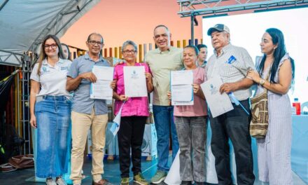 En el barrio María Cecilia alcalde Pinedo despidió un año de transformaciones