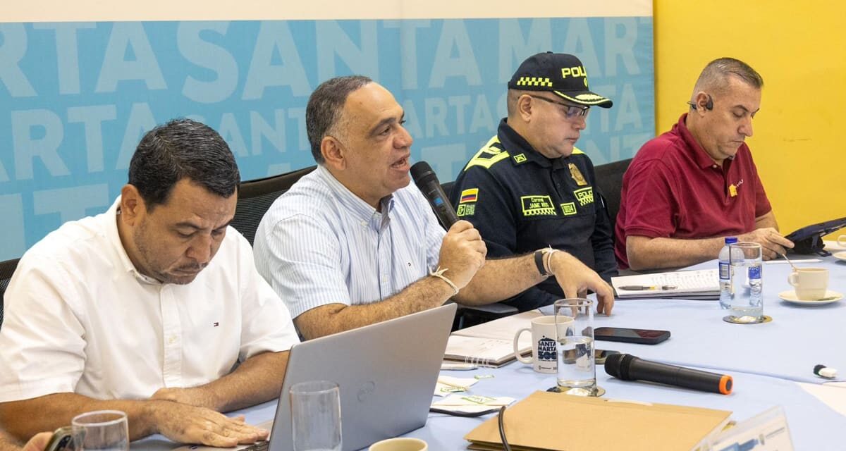 Alcalde Pinedo logra que en diciembre taxistas al volante y no a paro de protestas