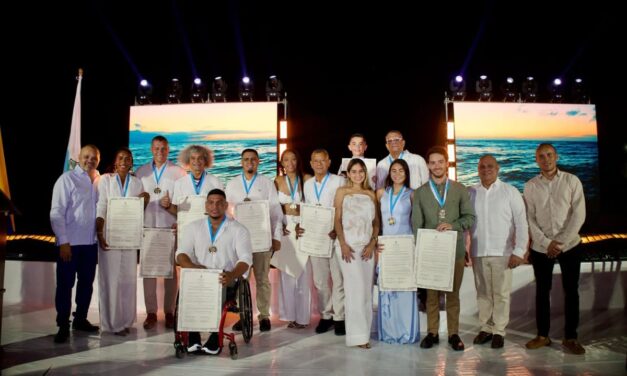 Dia del fútbol samario y entrega de la Gran Cruz San Pedro la propuesta de unidad a partir del deporte