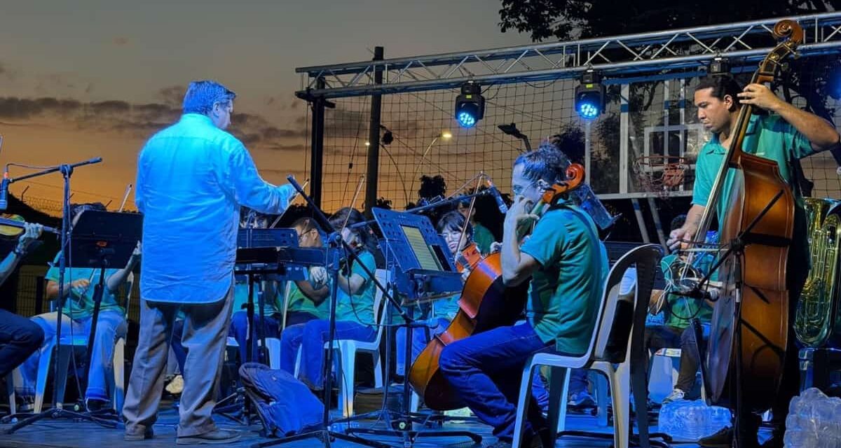 Música y ambiente unidos gracias a CORPAMAG y  CAJAMAG en el parque Río Manzanares