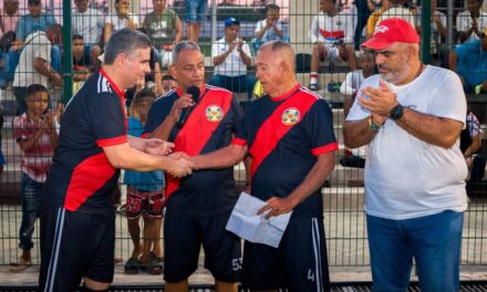 El  caso del estadio Finel De Los Ríos y la no entrega al servicio del fútbol