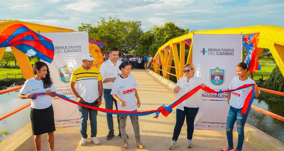Margarita Guerra en su primer acto de gobierno entrega el puente de Michichoa