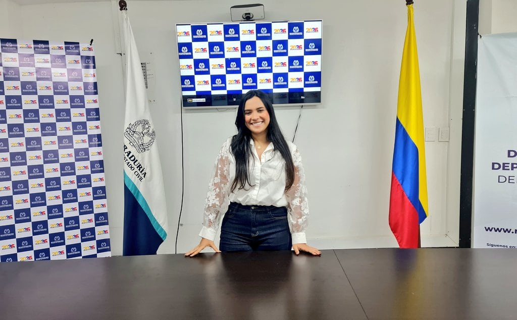 La fuerza Aaron-Pacheco aterriza en el Centro Democrático y le pone color a la campaña