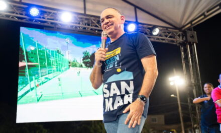 Después de ‘Galicia Sí Puede’, alcalde  Carlos Pinedo coloca primera piedra para su par  ‘La Paz Sí Puede’