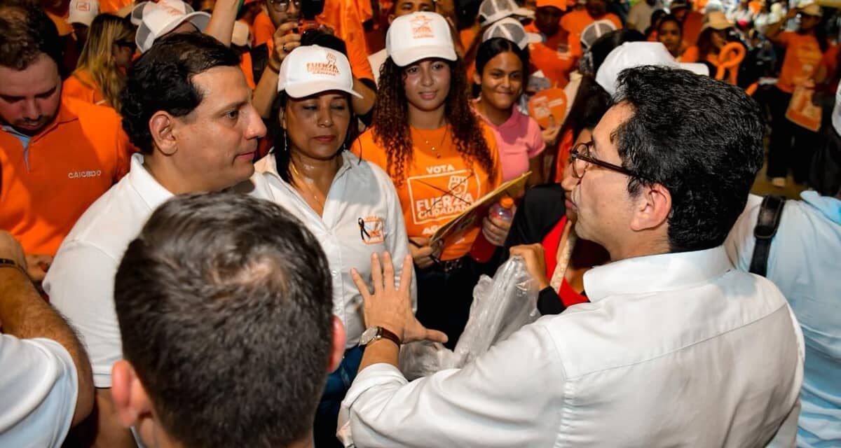 La Maquina Naranja empieza por Ciénaga su ruta hacia el  Congreso