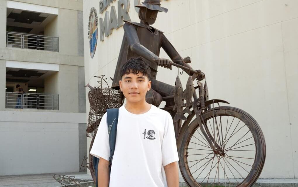 Entre morrales y sueños, jóvenes con talento protagonizan el inicio de clases en UNIMAGDALENA