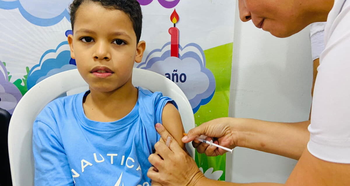 Gobierno Pinedo busca que lleguen a la ciudad 9 mil dosis de vacunas para combatir el dengue