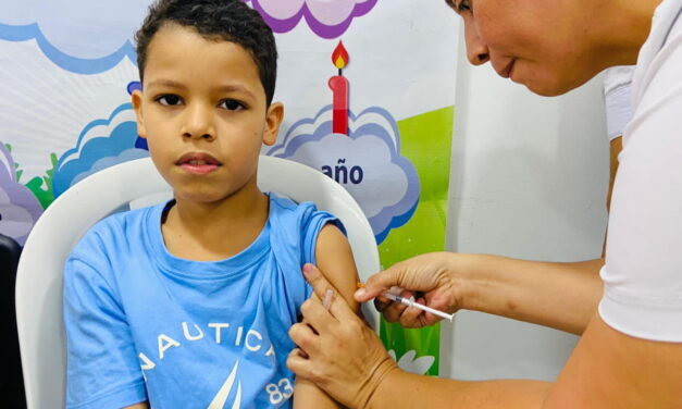 Gobierno Pinedo busca que lleguen a la ciudad 9 mil dosis de vacunas para combatir el dengue