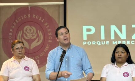 Juan Carlos Pinzón exige desclasificar los computadores de las FARC y pide explicaciones a Iván Cepeda