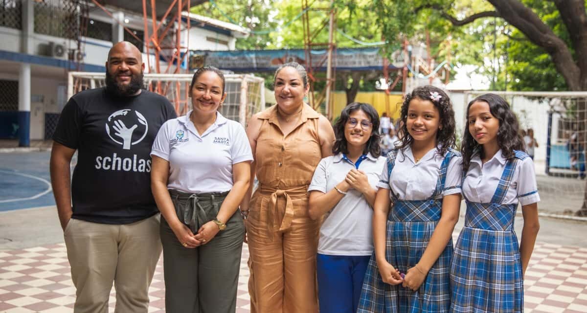 Alcaldía, la CAF y el programa ambiental Scholas ayudan a transformar la educación en Santa Marta