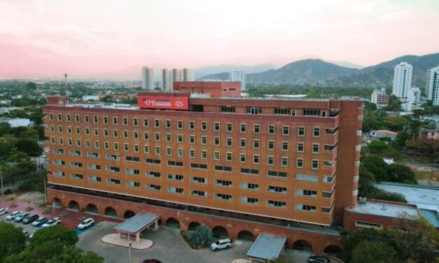 «Cardiovida se llevaba $1.000 millones mensuales del hospital Julio Méndez, el fin de la concesión permitirá que los recursos sean invertidos en un mejor servicio para el pueblo»: Gobernación