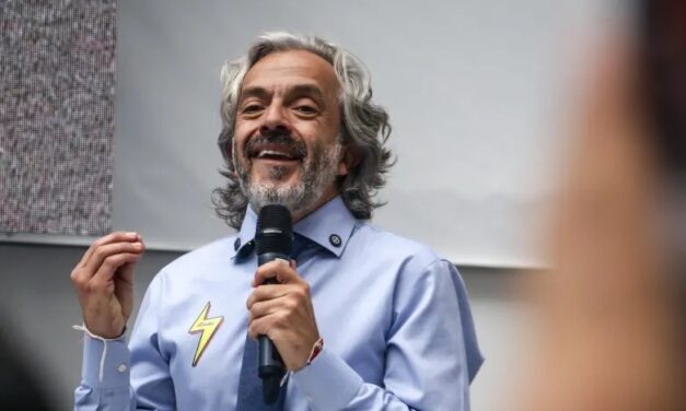 “Siendo marica, yo no llego a mariquear el Centro Democrático ni el país”: Juan Daniel Oviedo