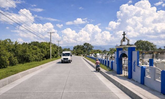 Gobernadora del Magdalena coloca la primera piedra de los 1.7km de vía Sevilla-Guacamayal en Zona Bananera