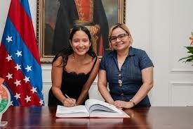Secretaria de Salud del Magdalena Magda Alarcón presentada y de una manos al trabajo