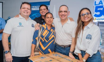Alcalde Carlos Pinedo entregó activos productivos para fortalecer emprendimientos en Santa Marta