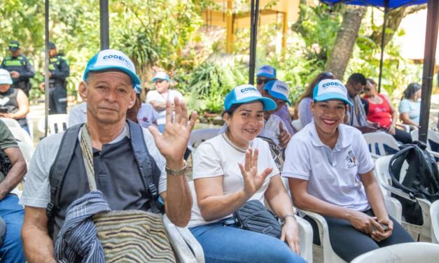 Alcalde Pinedo fortalece seguridad alimentaria con entrega de activos productivos a campesinos de Minca