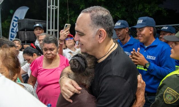 Líderes del sector El Pantano respaldan gestión del alcalde Carlos Pinedo Cuello durante jornada ‘Alcaldía al Barrio’