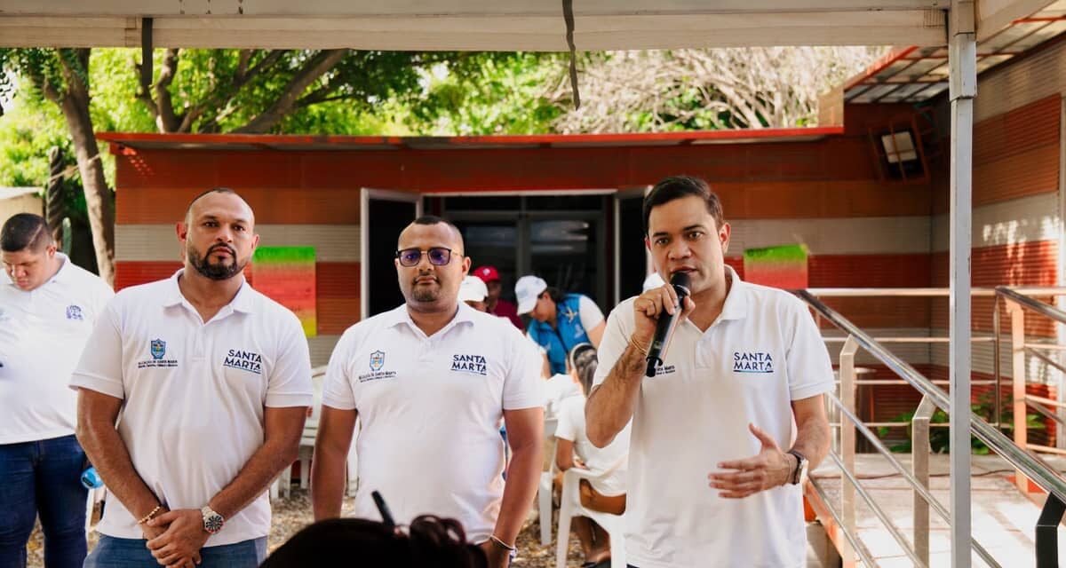 Gobierno de Carlos Pinedo fortalece la atención territorial con jornada integral en el barrio Juan XXIII