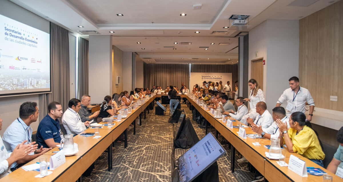 Alcalde Pinedo lideró encuentro que reunió a 24 ciudades que impulsan la agenda económica del país