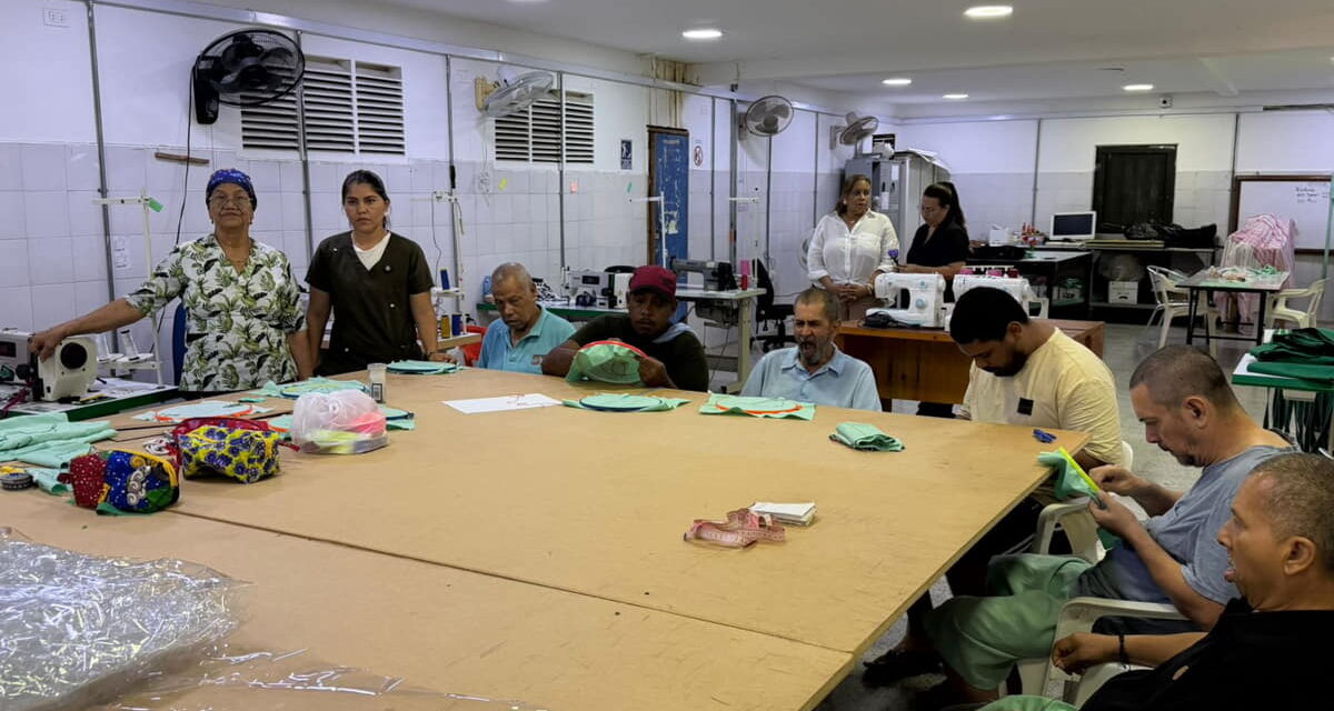 Pacientes psiquiátricos del Julio Méndez se rehabilitan con talleres ocupacionales y sus productos son comprados por el mismo Hospital