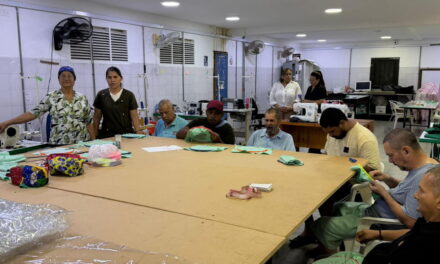 Pacientes psiquiátricos del Julio Méndez se rehabilitan con talleres ocupacionales y sus productos son comprados por el mismo Hospital