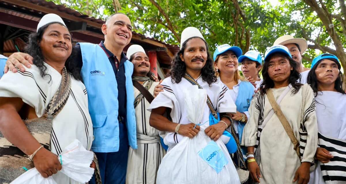 Alcalde Pinedo fortalece atención rural entregando ayudas en Guachaca
