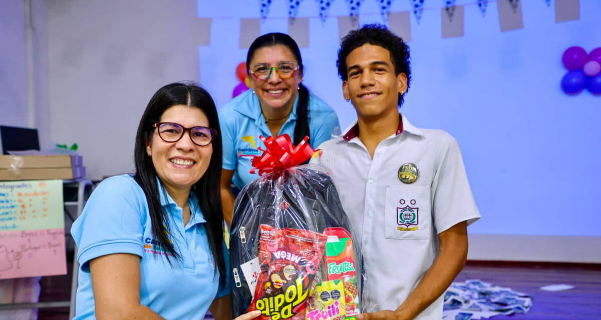 Alcaldía impulsa la educación con incentivos a estudiantes de ‘Caminos de Sabiduría’