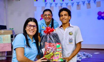 Alcaldía impulsa la educación con incentivos a estudiantes de ‘Caminos de Sabiduría’