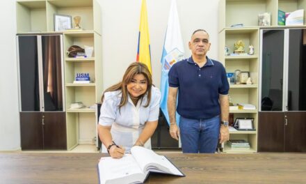 ¡Nueva gerente de Ciudad! Alcalde Pinedo posesiona a Silvana Correa