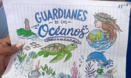 Niños de Santa Marta de cara al mar y a partir de talento quieren proteger a los océanos