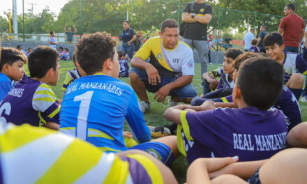 «La cancha de Los Pericos estaba abandonada, alcalde Pinedo le sembró dignidad»: Comunidad