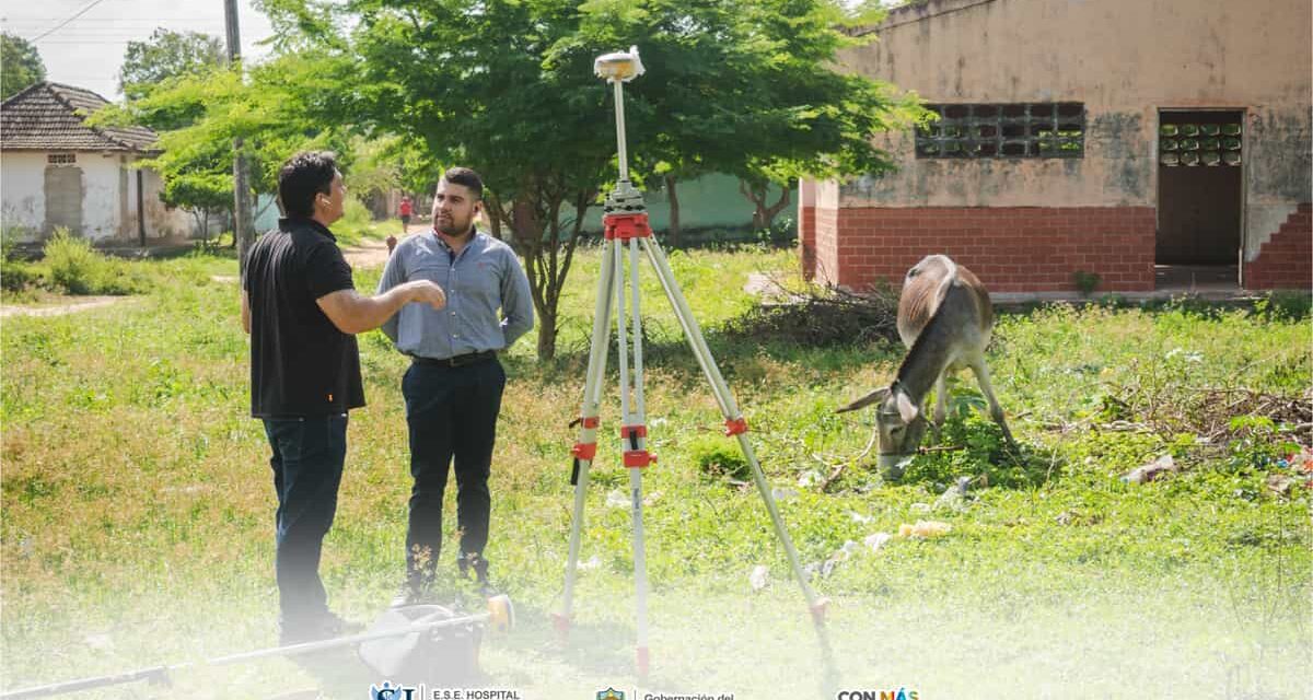 Avanza proyecto del Centro de Atención Primaria en Salud de Media Luna con levantamiento topográfico del terreno