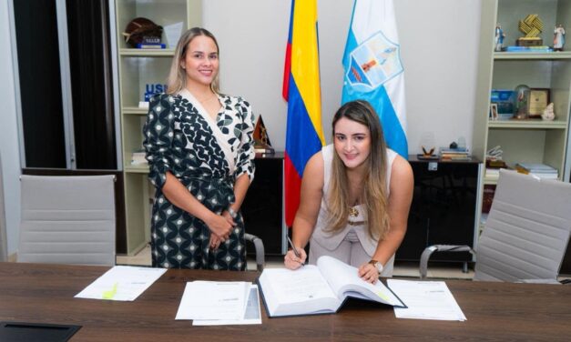 David Farelo ya tiene reemplazo, alcalde Carlos Pinedo designa a Eyleen Ruiz como secretaria de Promoción Social