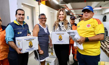 Alcaldía entregó más de mil ayudas a familias afectadas por frente frío