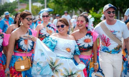 Con la simpatía y energía que la caracteriza Gobernadora Margarita Guerra encabezó participación del Magdalena en la Fiesta del Mar 2026
