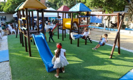 Alcalde Carlos Pinedo Cuello entregó un nuevo parque, esta vez el infantil en el Líbano 2000