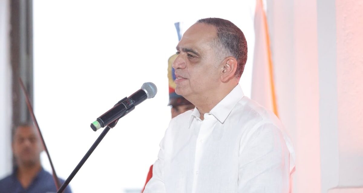 “Desconfíen del mandatario que se cree dueño de la ciudad, Santa Marta siempre será todos”: Carlos Pinedo