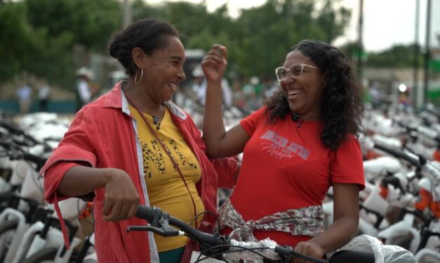 Del barro a las aulas sobre dos ruedas: Las Bicis de la Alegría cambian el camino de los estudiantes del Magdalena