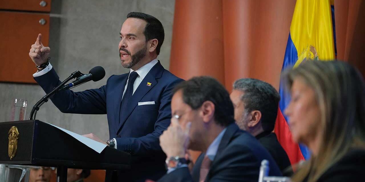 “El déficit fiscal de la nación es de 7,8% del PIB”: Presidente Abelardo De La Espriella